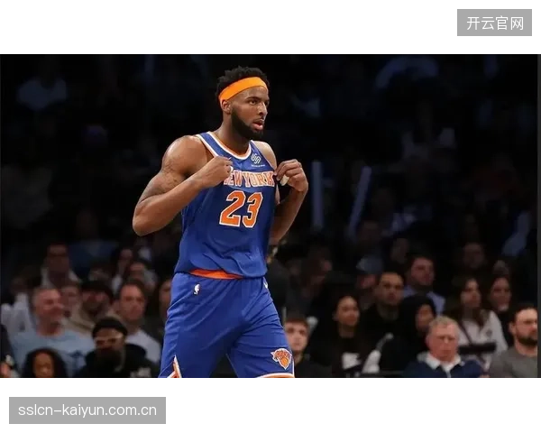 ESPN数据模型预测马刺有64%概率夺冠，尼克斯内线核心米切尔·罗宾逊的伤疑将成为总决赛走向的关键变量。
